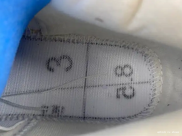 Rep 4 AO2571-100 Air 'White' Levi's x Jordan 0515